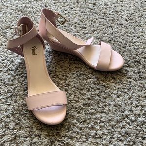 Pink Heels/flats